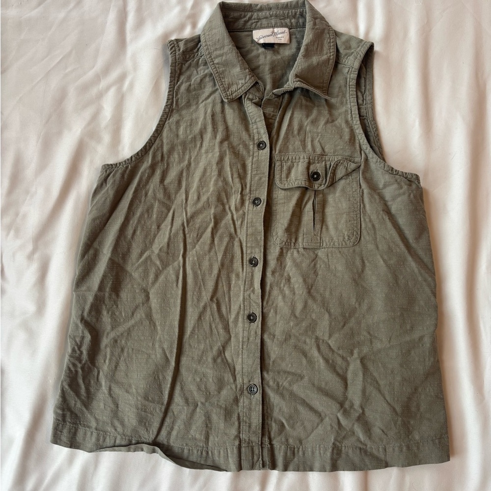 3/$25 Universal Thread Olive Green Sleeveless Button-Up Tank Top